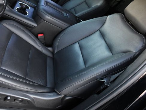 Used 2022 Chevrolet Tahoe LT w/ Luxury Package image 15