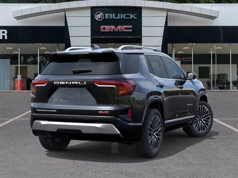 New 2026 GMC Terrain Denali w/ LPO, Floor Liner Package image 4