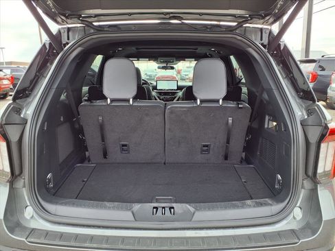 Used 2025 Ford Explorer ST-Line image 21