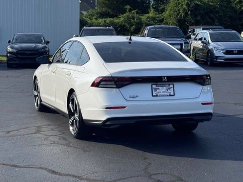 Used 2026 Honda Accord SE image 16
