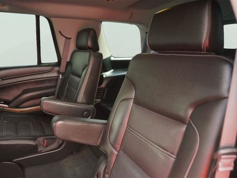 Used 2018 GMC Yukon Denali w/ Denali Ultimate Package AWD/4WD image 14