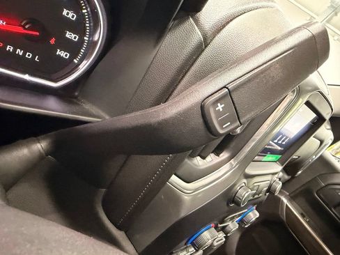 Used 2019 Chevrolet Silverado 1500 RST AWD/4WD image 39