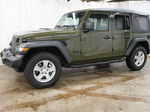 Used 2022 Jeep Wrangler Unlimited Sport AWD/4WD image 10