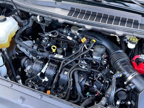 Used 2024 Ford Edge Titanium image 30