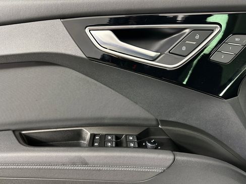 Certified 2025 Audi Q4 e-tron Premium Plus w/ Premium Plus image 10