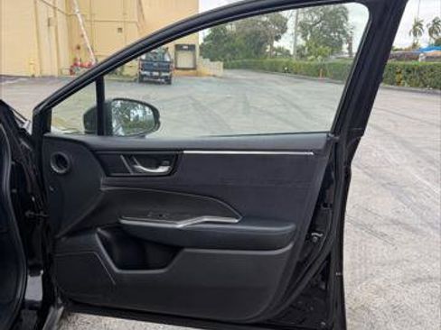 Used 2018 Honda Clarity Touring image 14