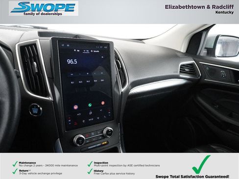 Used 2024 Ford Edge Titanium image 19