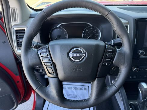 Certified 2023 Nissan Frontier SV w/ SV Convenience Package image 11