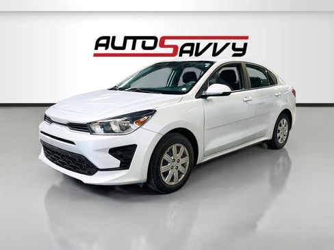 Used 2023 Kia Rio LX FWD image 3