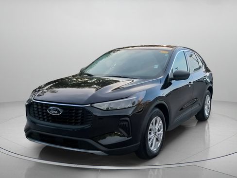 Certified 2023 Ford Escape Active FWD image 11