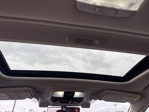 Used 2019 Subaru Crosstrek 2.0i Limited w/ Moonroof Package w/Navigation image 20