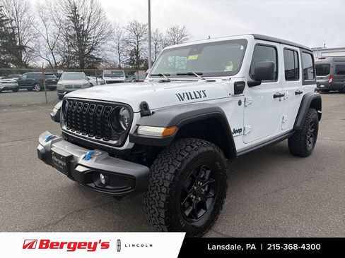 Used 2024 Jeep Wrangler Unlimited AWD/4WD image 1
