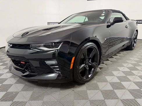 Used 2018 Chevrolet Camaro SS RWD image 2