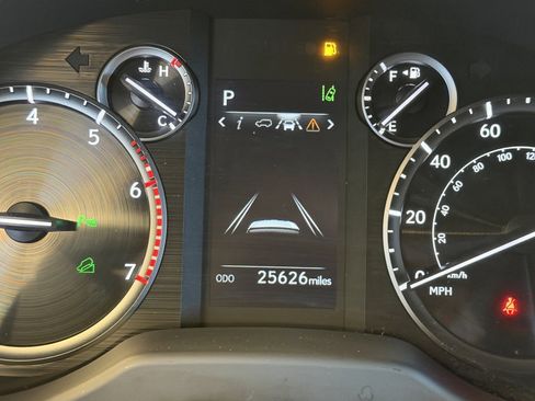 Used 2023 Lexus GX 460 Premium image 11