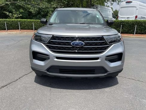 Used 2021 Ford Explorer XLT w/ Class III Trailer Tow Package AWD/4WD image 2