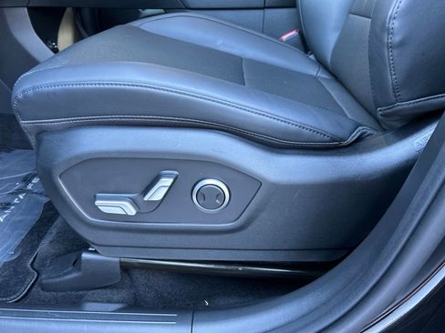 Used 2025 Hyundai Santa Fe SEL image 14