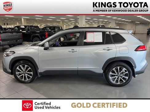Certified 2023 Toyota Corolla Cross XLE w/ Convenience Package FWD image 5