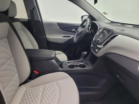Used 2021 Chevrolet Equinox LT image 21