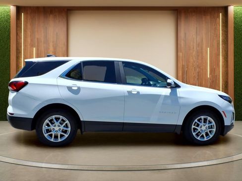 Certified 2022 Chevrolet Equinox LT FWD image 33