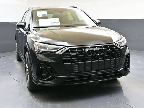 Used 2025 Audi Q3 2.0T Premium w/ Convenience Package AWD/4WD image 8