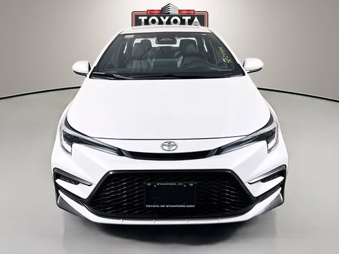 Certified 2025 Toyota Corolla XSE image 2