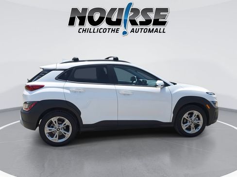 Used 2023 Hyundai Kona SEL w/ Convenience Package FWD image 9