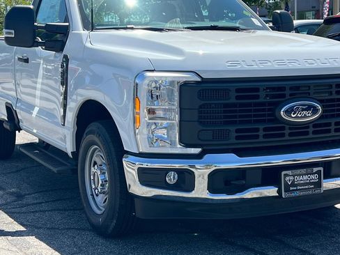 New 2026 Ford F250 XL w/ XL Chrome Package RWD image 11