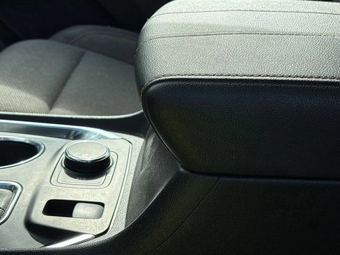 Used 2021 Chevrolet Traverse LS FWD image 23