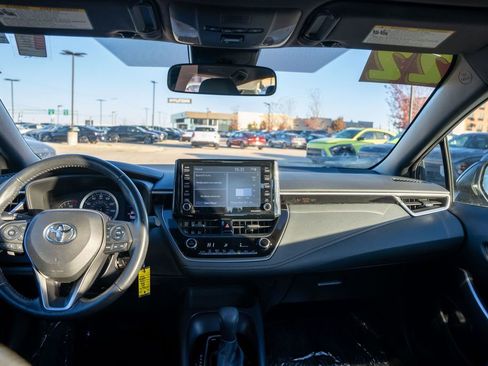Used 2022 Toyota Corolla SE image 15