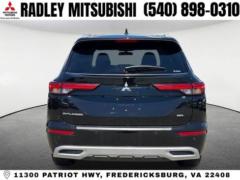 Used 2024 Mitsubishi Outlander SEL AWD/4WD image 18
