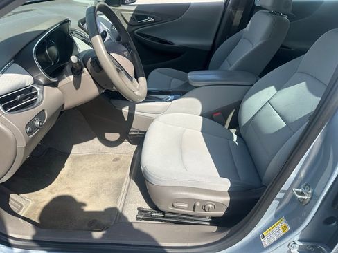 Used 2017 Chevrolet Malibu LT w/ Driver Confidence Package image 22