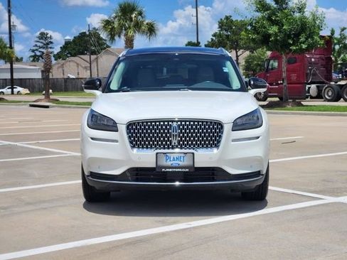 Used 2022 Lincoln Corsair Reserve w/ Equipment Group 201A FWD image 2