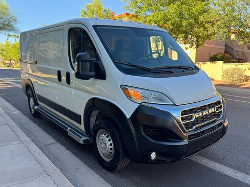 Used 2025 RAM ProMaster 2500 w/ U-Haul Equipment Group FWD image 7