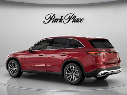 Used 2026 Mercedes-Benz GLC 300 image 12