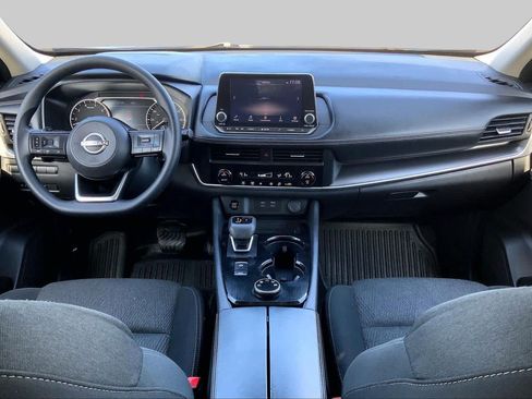 Used 2024 Nissan Rogue SV AWD/4WD image 16