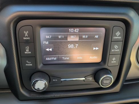 Certified 2021 Jeep Wrangler Sport image 18