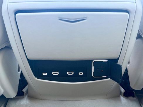 Used 2023 Cadillac Escalade Sport Platinum image 15