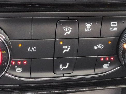 Used 2024 Buick Encore GX Sport Touring w/ Comfort Package FWD image 21