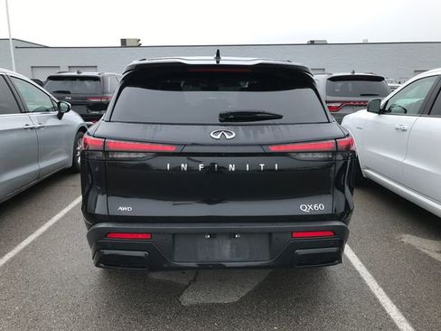 Used 2023 INFINITI QX60 Pure image 11