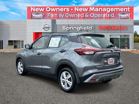 Used 2025 Nissan Kicks Play S FWD image 6