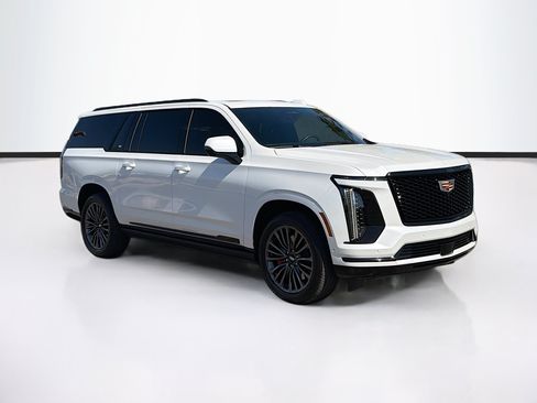 Certified 2025 Cadillac Escalade ESV Sport Platinum AWD/4WD image 3