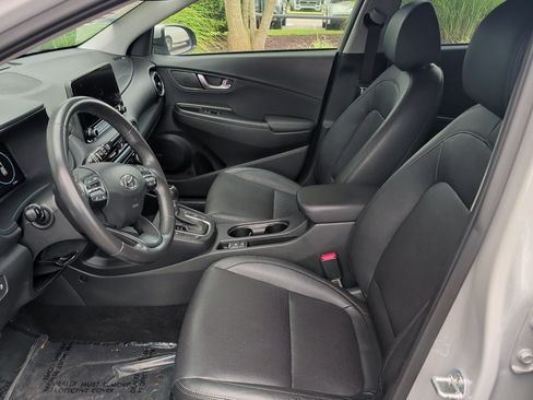 Used 2022 Hyundai Kona Limited FWD image 8
