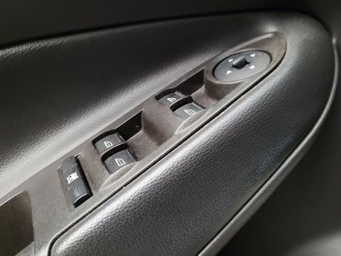 Used 2017 Ford Escape S FWD image 27