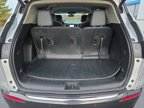 Used 2020 Buick Enclave Essence w/ Sound and Sites Package image 22