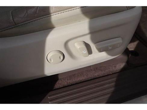 Used 2017 Lexus GX 460 image 26