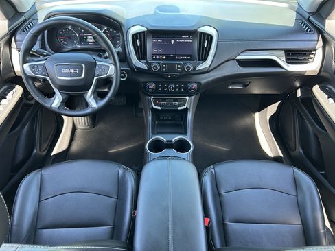 Used 2024 GMC Terrain SLT AWD/4WD image 13