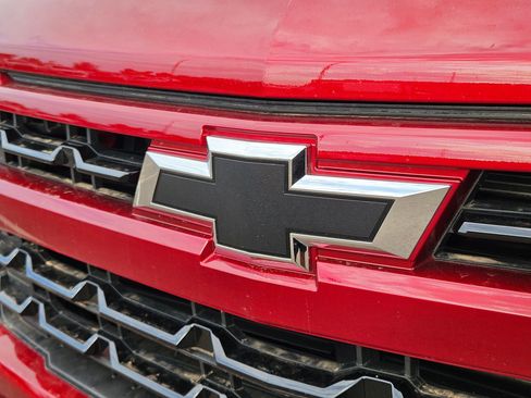 Used 2025 Chevrolet Silverado 1500 RST w/ Convenience Package II AWD/4WD image 10