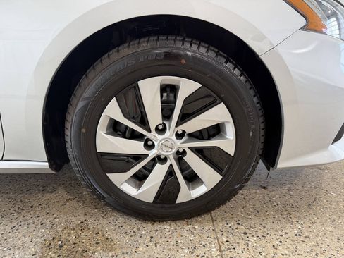 Used 2021 Nissan Altima 2.5 S FWD image 30