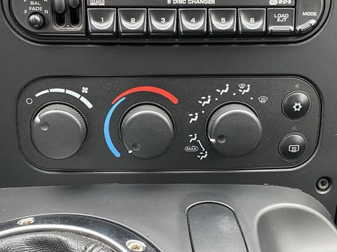 Used 2003 Dodge Viper SRT-10 image 11