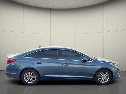 Used 2017 Hyundai Sonata SE image 8